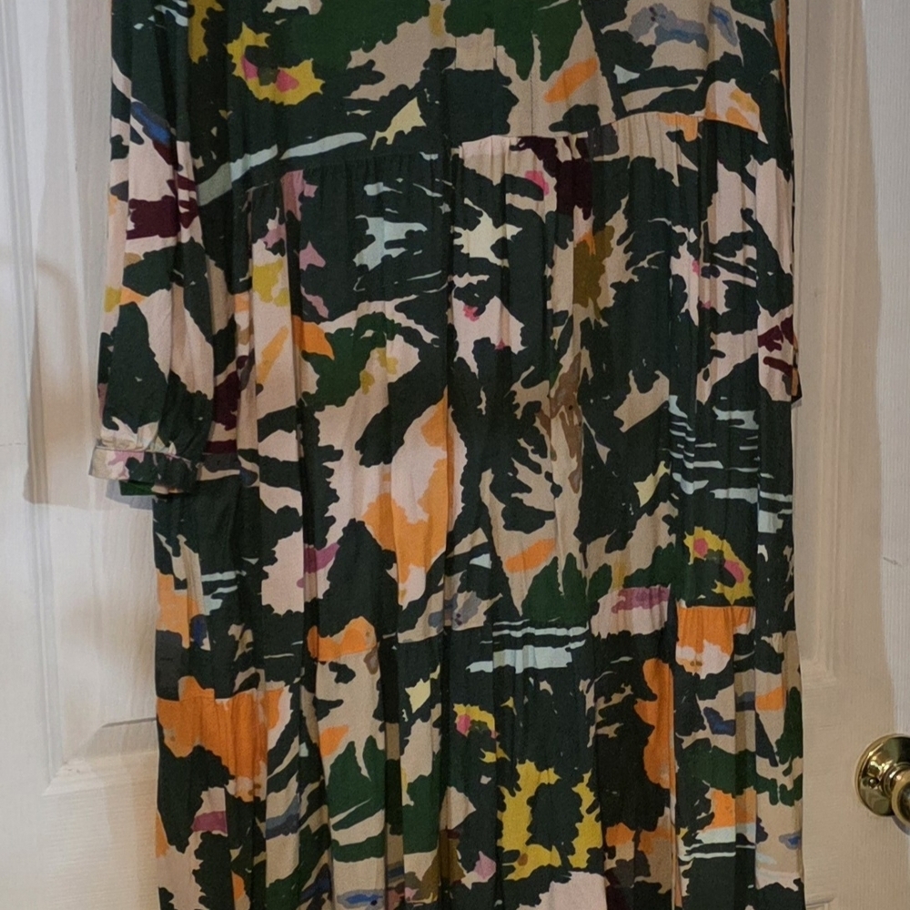 Liza Byrd Colorful Abstract V-Neck Dress